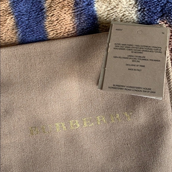 Burberry Teal Card Holder - Picture 4 of 6